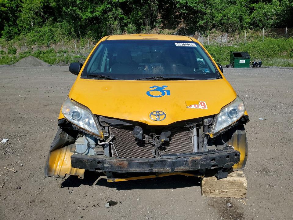 2016 Toyota Sienna VIN 5TDKK3DC4GS764014 COPART salvage auction — FRONT END, Ny - Certificate Of Title, sold $1,050 on 2026-07-28 (photo 5)