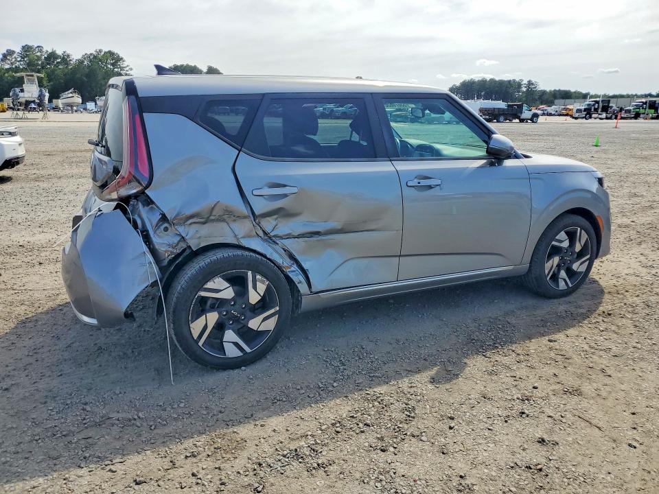2023 Kia Soul VIN KNDJ53AU5P7851348 COPART salvage auction — REAR END, Nc - Salvage Certificate Of Title, sold $225 on 2026-07-27 (photo 3)
