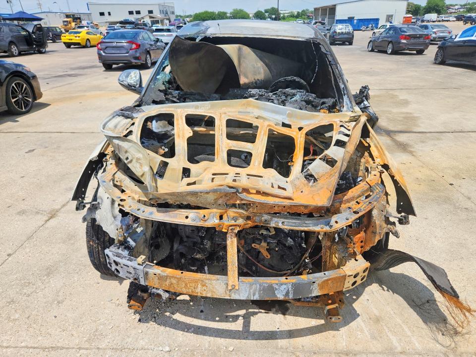 2025 Buick Envista VIN KL47LAEP9SB221745 COPART salvage auction — ENGINE BURN, Tx - Nonrepairable Title, sold $175 on 2026-07-30 (photo 5)