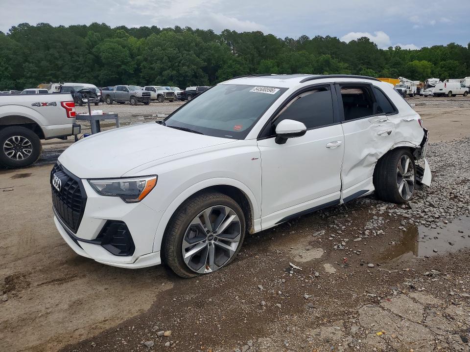 2021 Audi Q3 VIN WA1DECF35M1040588 COPART salvage auction — REAR END, MS - CERT OF TITLE-SALVAGED, sold $6,700 on 2026-07-31 (photo 1)