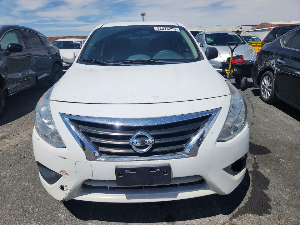 2015 Nissan Versa VIN 3N1CN7APXFL886118 COPART salvage auction — MINOR DENT/SCRATCHES, CA - CERTIFICATE OF TITLE, sold $875 on 2026-07-28 (photo 5)