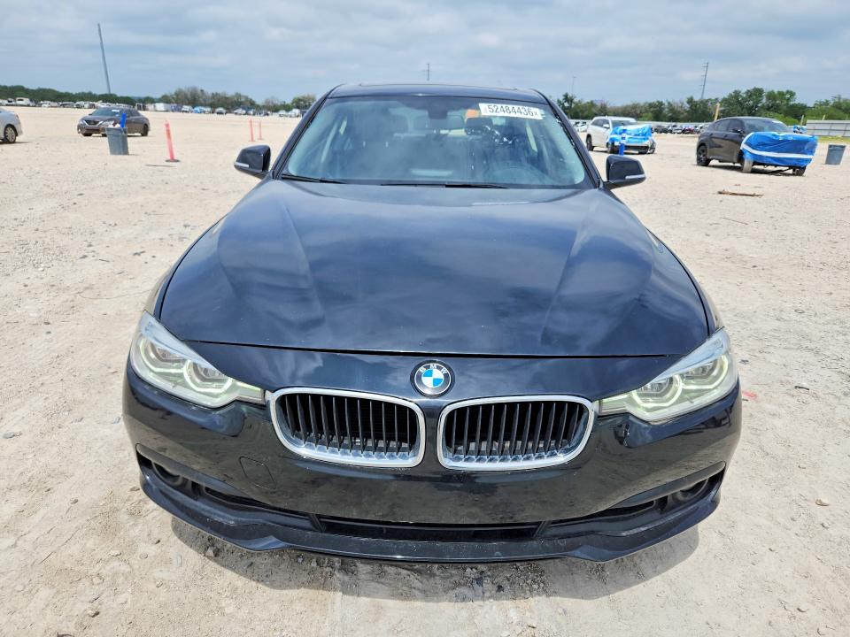 2018 BMW 3er VIN WBA8E1G59JNU90189 COPART salvage auction — NORMAL WEAR, Tx - Certificate Of Title, sold $2,800 on 2026-07-27 (photo 5)
