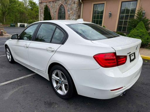 2014 BMW 3er VIN WBA3B3C59EJ979225 COPART salvage auction — MINOR DENT/SCRATCHES, Ct - Certificate Of Title (P), sold $3,850 on 2026-07-09 (photo 2)