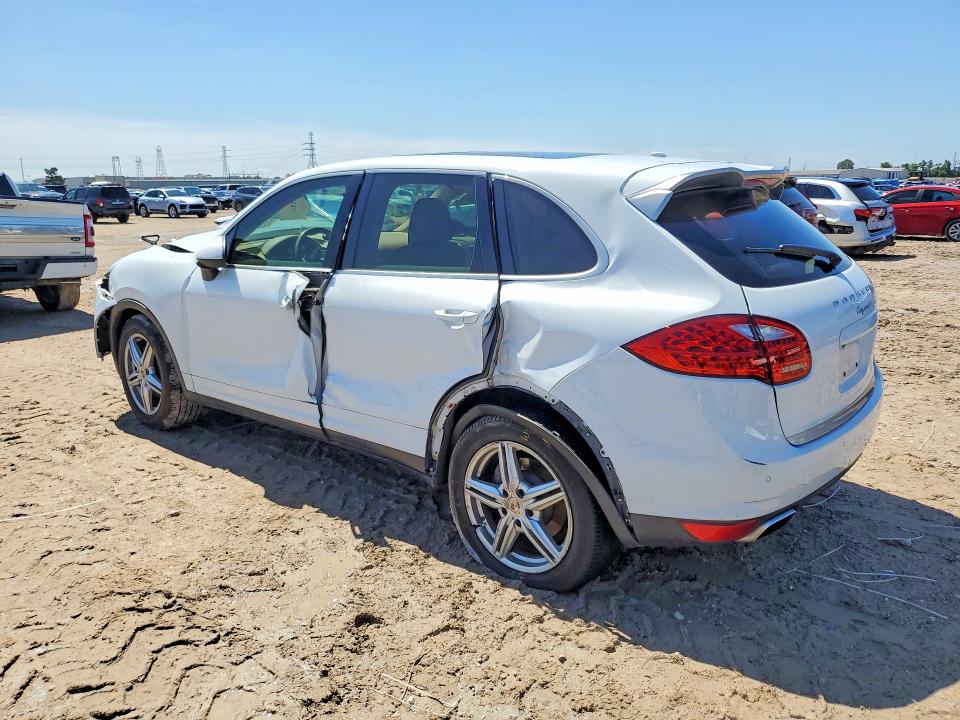 2014 Porsche Cayenne VIN WP1AA2A23ELA95915 COPART salvage auction — FRONT END, Tx - Salvage Vehicle Title, sold $1,350 on 2026-07-28 (photo 2)