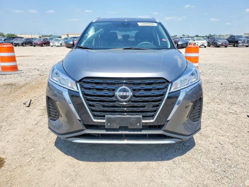 2024 Nissan Kicks VIN 3N1CP5CV3RL474055 COPART salvage auction — SIDE, Tx - Salvage Vehicle Title, sold $4,600 on 2026-07-02 (photo 5)