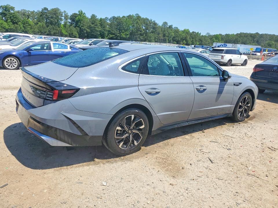 2025 Hyundai Sonata VIN KMHL64JA1SA468290 COPART salvage auction — REAR END, Tx - Nonrepairable Title, sold $9,300 on 2026-07-06 (photo 3)