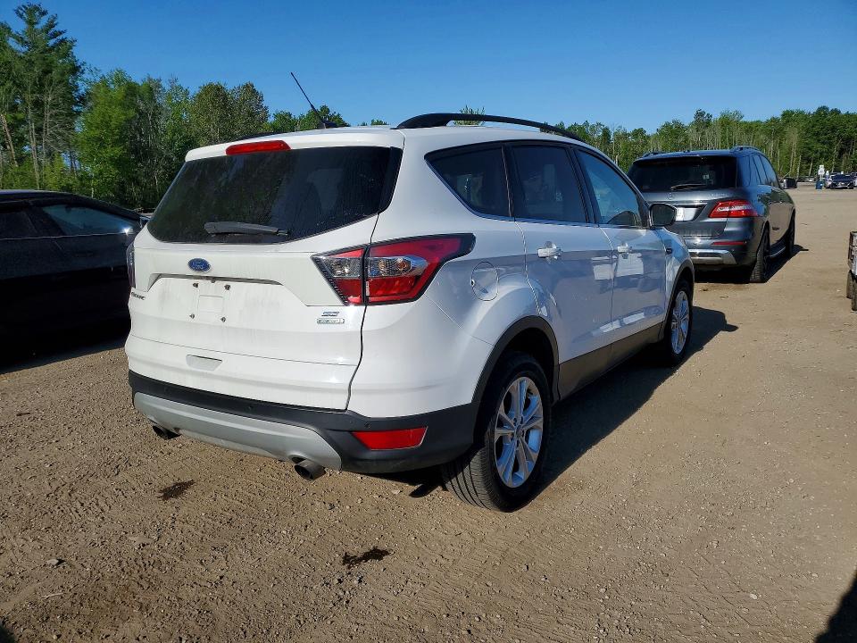 2017 Ford Escape VIN 1FMCU0GD2HUB17153 COPART salvage auction — NORMAL WEAR, ON - PERMIT NO BRAND - UNFIT, sold $1,550 on 2026-07-03 (photo 3)