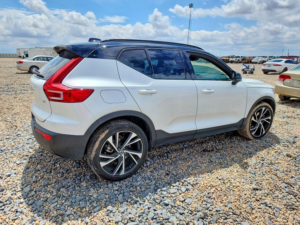 2021 Volvo Xc40 VIN YV4AC2HM2M2542559 COPART salvage auction — SIDE, Tx - Salvage Vehicle Title, sold $8,900 on 2026-07-14 (photo 3)