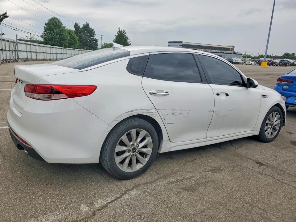 2017 Kia Optima VIN 5XXGT4L31HG121956 COPART salvage auction — MECHANICAL, Oh - Cert Of Title-Salvage, sold $1,500 on 2026-07-31 (photo 3)