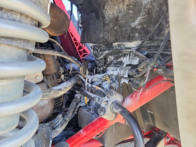 2024 Can-am Maverick x3 VIN 3JBVNAV29RE000559 COPART salvage auction — ENGINE BURN, Ca - Salvage Certificate, sold $8,300 on 2026-07-17 (photo 9)