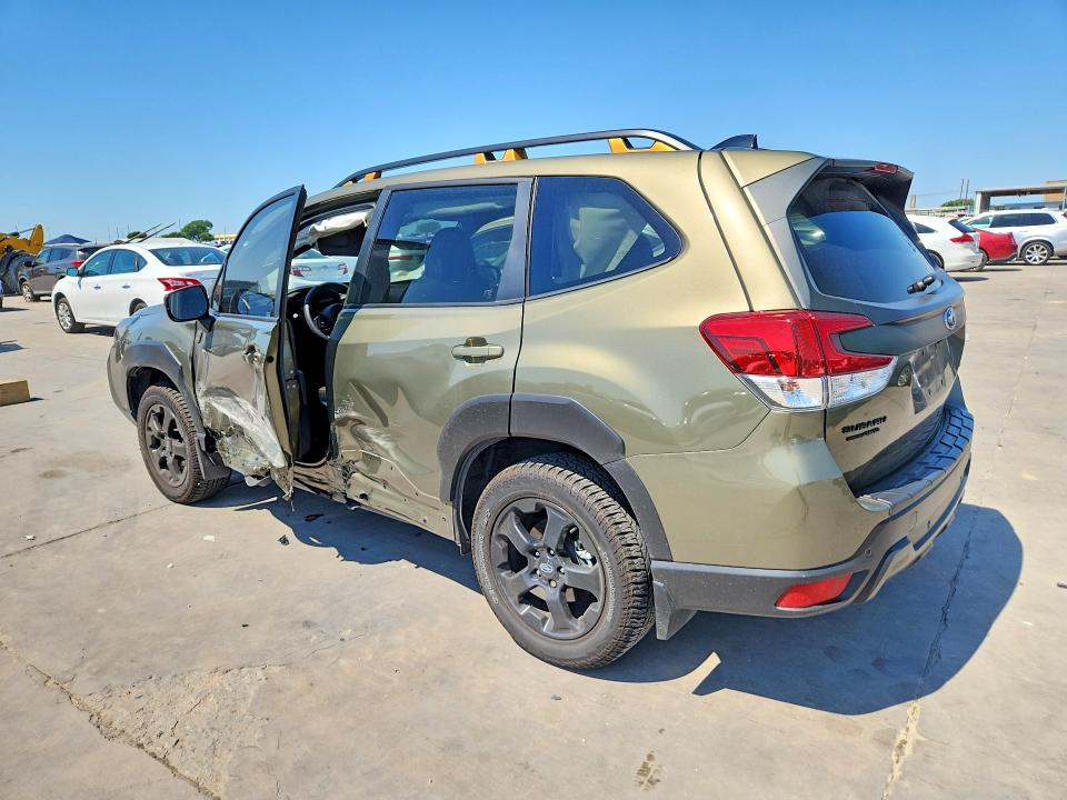 2025 Subaru VIN JF2SKAJCXSH400249 COPART salvage auction — SIDE, Tx - Salvage Vehicle Title, sold $250 on 2026-07-30 (photo 2)