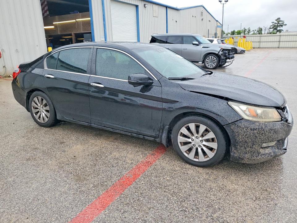 2014 Honda VIN 1HGCR2F89EA104243 COPART salvage auction — FRONT END, TX - CERTIFICATE OF TITLE, sold $1,950 on 2026-07-02 (photo 4)