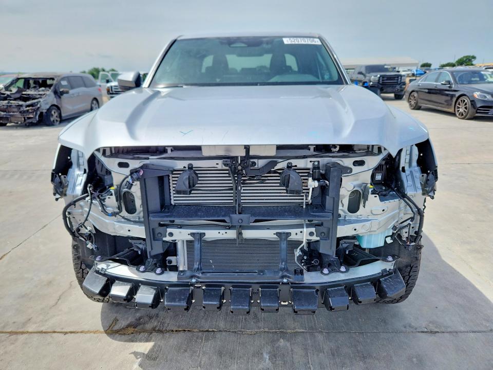 2025 Toyota Tacoma VIN 3TMLB5JN5SM092656 COPART salvage auction — Front End, MS - CERT OF TITLE-SALVAGED, sold $27,500 on 2026-07-09 (photo 5)