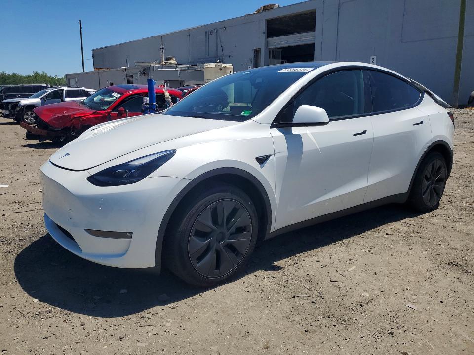 2024 Tesla Model y VIN 7SAYGAEE6RF167456 COPART salvage auction — REAR END, VA - CERT OF TITLE - SALVAGE, sold $9,900 on 2026-07-08 (photo 1)