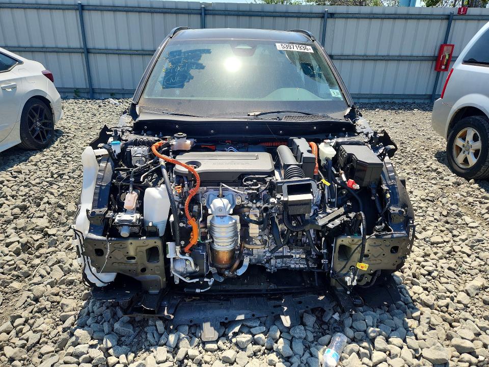 2026 Honda Cr-v VIN 5J6RS6H97TL018421 COPART salvage auction — STRIPPED, Nj - Cert Of Title-Salvage, sold $8,300 on 2026-07-29 (photo 5)