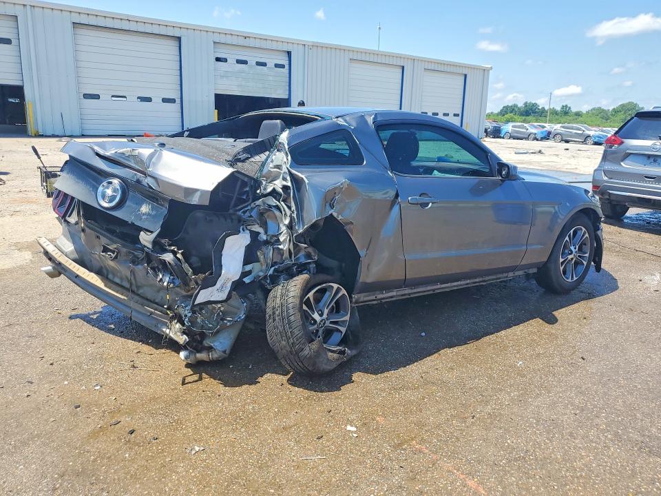2014 Ford Mustang VIN 1ZVBP8AM7E5266854 COPART salvage auction — REAR END, AL - CERT OF TITLE-SALVAGE TITLE, sold $725 on 2026-07-09 (photo 3)