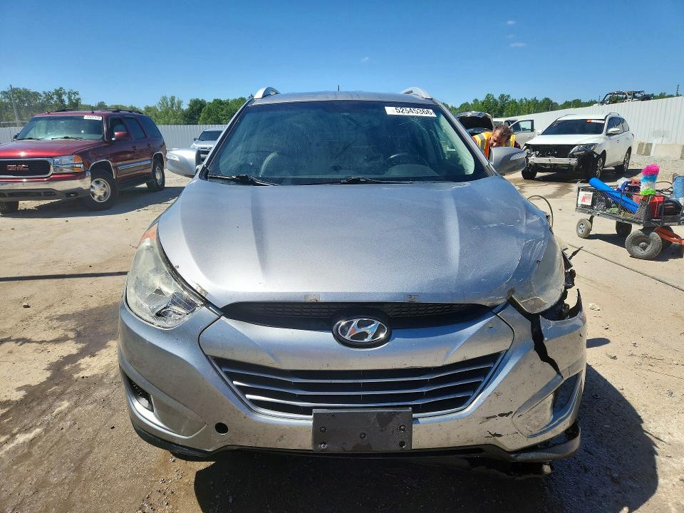2012 Hyundai VIN KM8JU3AC2CU523225 COPART salvage auction — FRONT END, Ky - Bill Of Sale/Part Only/No Titl, sold $800 on 2026-07-09 (photo 5)