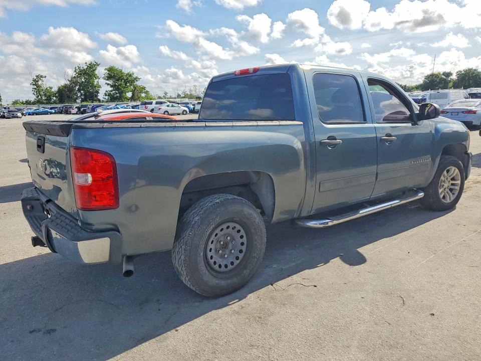 2008 Chevrolet Silverado 1500 VIN 2GCEC13C281336662 COPART salvage auction — MINOR DENT/SCRATCHES, FL - CERTIFICATE OF TITLE, sold $1,300 on 2026-07-02 (photo 3)