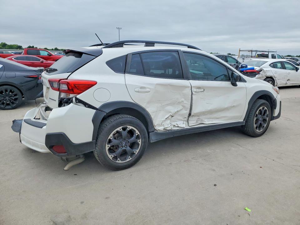 2021 Subaru Xv VIN JF2GTABC0M8222260 COPART salvage auction — REAR END, Tx - Salvage Vehicle Title, sold $2,500 on 2026-07-23 (photo 3)