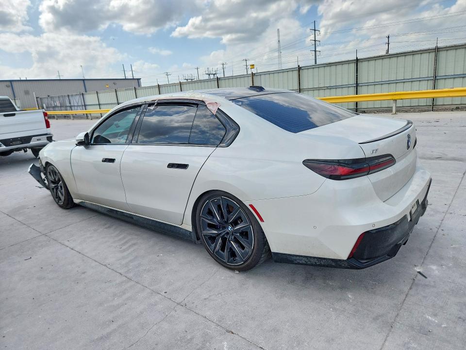 2023 BMW I7 VIN WBY53EJ07PCL81006 COPART salvage auction — FRONT END, Tx - Salvage Vehicle Title, sold $31,000 on 2026-08-11 (photo 2)