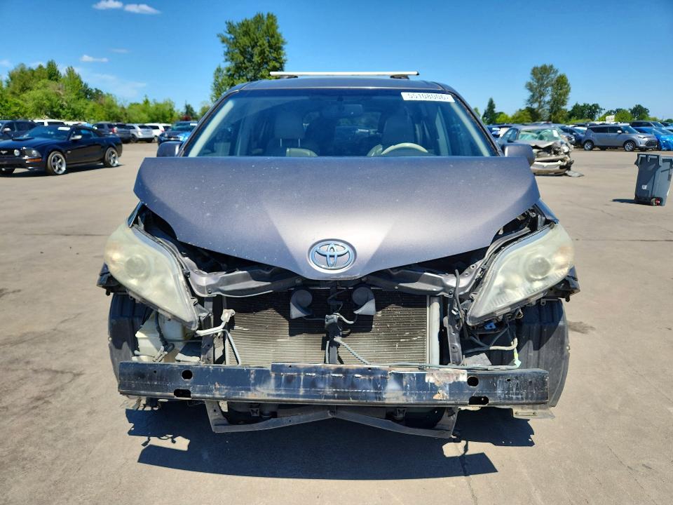 2011 Toyota Sienna VIN 5TDYK3DC1BS117623 COPART salvage auction — FRONT END, Or - Salvage Title Certificate, sold $1,500 on 2026-07-20 (photo 5)