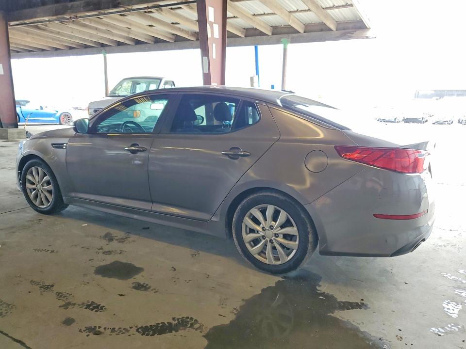 2015 Kia VIN 5XXGM4A79FG357867 COPART salvage auction — MINOR DENT/SCRATCHES, Ca - Dis/Dlr/Exp Only Lien Papers, sold $725 on 2026-07-23 (photo 2)