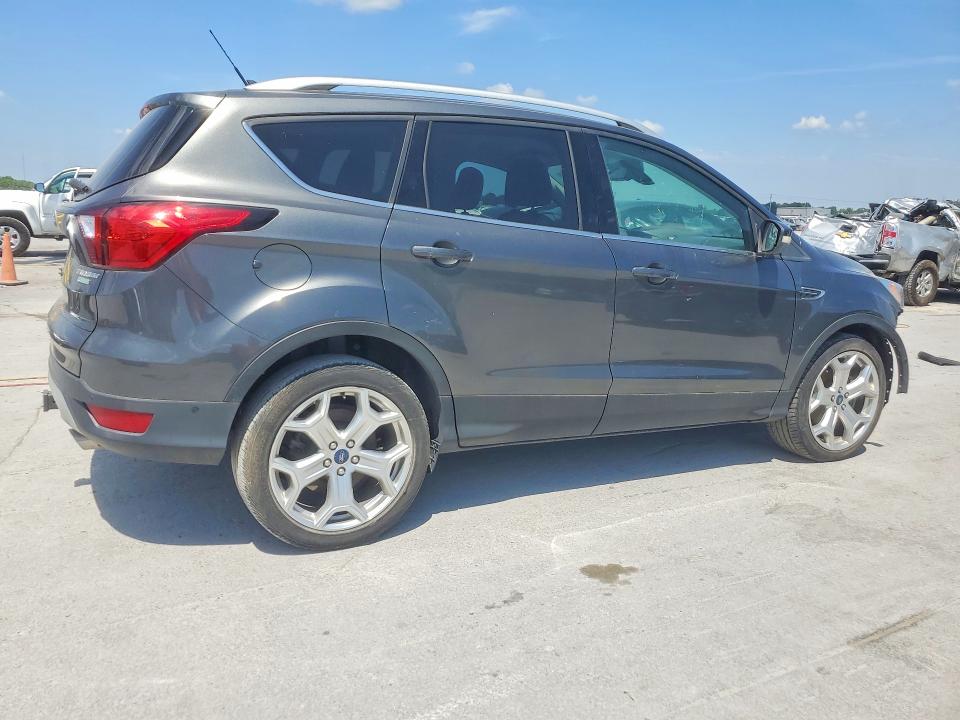 2019 Ford Escape VIN 1FMCU0J93KUA84613 COPART salvage auction — FRONT END, Il - Cert Of Title-Flood/Rebuilt, sold $2,450 on 2026-07-02 (photo 3)