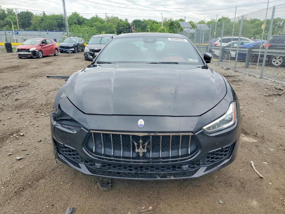 2018 Maserati Ghibli VIN ZAM57YTL7J1290833 COPART salvage auction — SIDE, Md - Cert Of Salvage > 75% Damage, sold $2,800 on 2026-07-23 (photo 5)