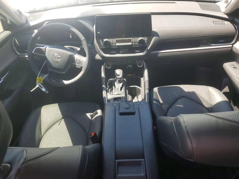 2026 Toyota Highlander VIN 5TDACAB59TS077686 COPART salvage auction — SIDE, Nc - Salvage Certificate Of Title, sold $21,400 on 2026-07-09 (photo 8)