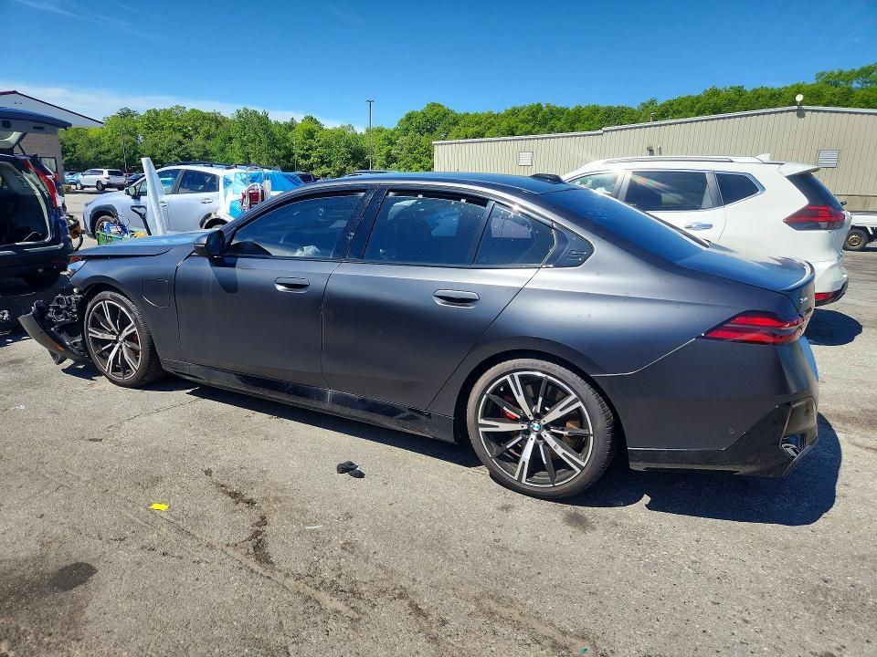 2026 BMW 5er VIN WBA13FK09TCV38532 COPART salvage auction — FRONT END, Ri - Salvage Certificate Of Title, sold $34,500 on 2026-07-21 (photo 2)