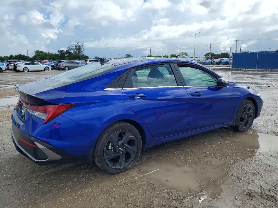 2026 Hyundai Elantra VIN KMHLS4DG3TU114668 COPART salvage auction — REAR END, Fl - Cert Of Title Slvg Rebuildable, sold $7,100 on 2026-07-15 (photo 3)