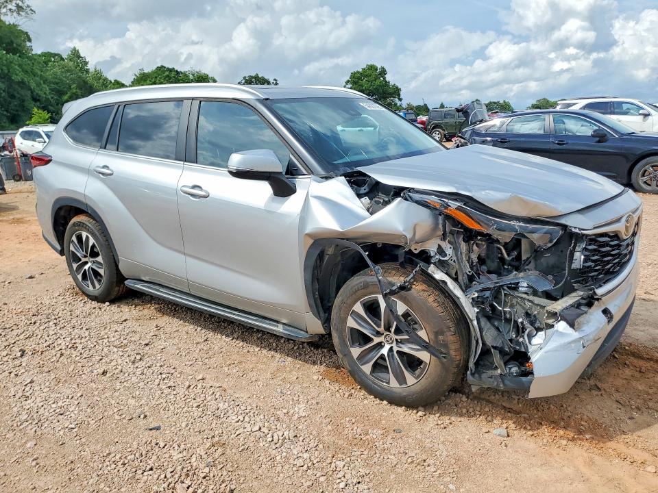 2023 Toyota VIN 5TDKDRAH3PS008851 COPART salvage auction — FRONT END, Nc - Salvage Certificate Of Title, sold $8,200 on 2026-07-27 (photo 4)