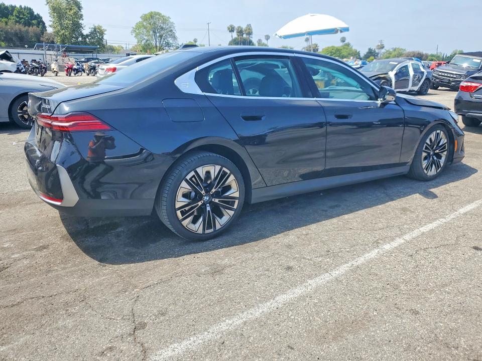 2025 BMW VIN WBA43FJ05SCU25013 COPART salvage auction — FRONT END, Ca - Salvage Certificate, sold $14,500 on 2026-08-21 (photo 3)
