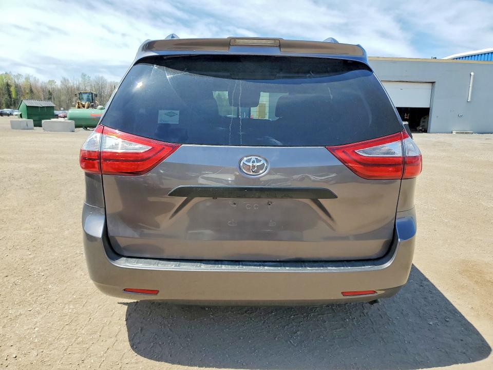 2019 Toyota Sienna VIN 5TDZZ3DC8KS967829 COPART salvage auction — FRONT END, ON - PERMIT NO BRAND - UNFIT, sold $1,650 on 2026-07-21 (photo 6)