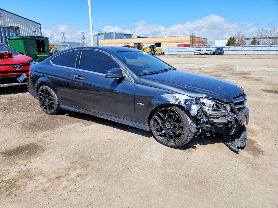 2012 Mercedes-benz VIN WDDGJ8JB9CF888670 COPART salvage auction — FRONT END, On - Permit No Brand - Unfit, sold $1,500 on 2026-08-11 (photo 4)