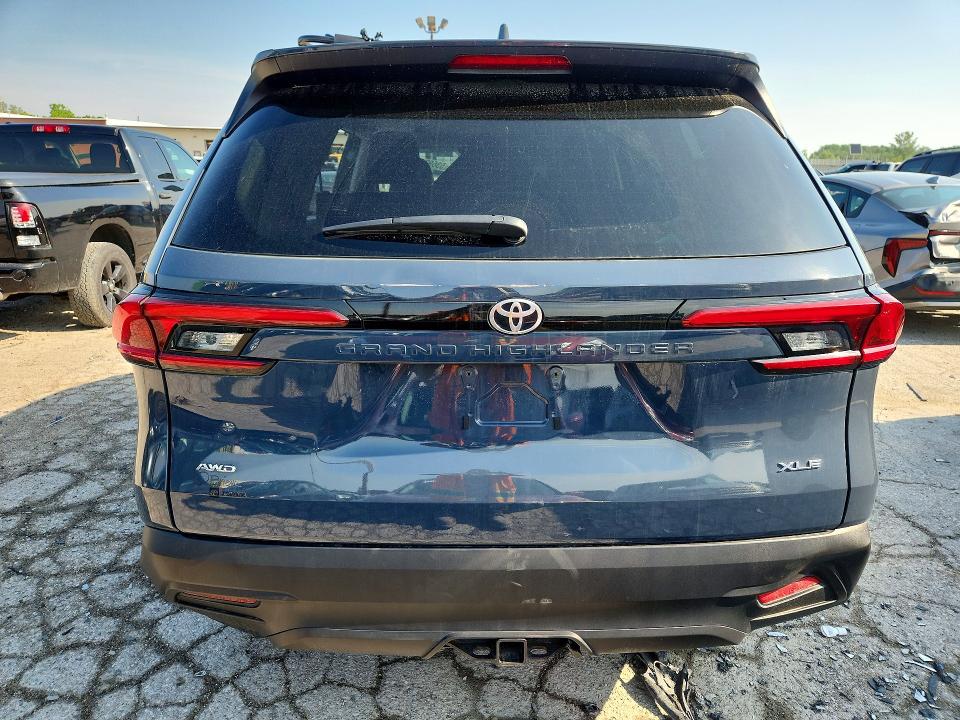 2024 Toyota Highlander VIN 5TDAAAB58RS060800 COPART salvage auction — NORMAL WEAR, In - Cert Of Title-Salvage Title, sold $25,000 on 2026-07-17 (photo 6)
