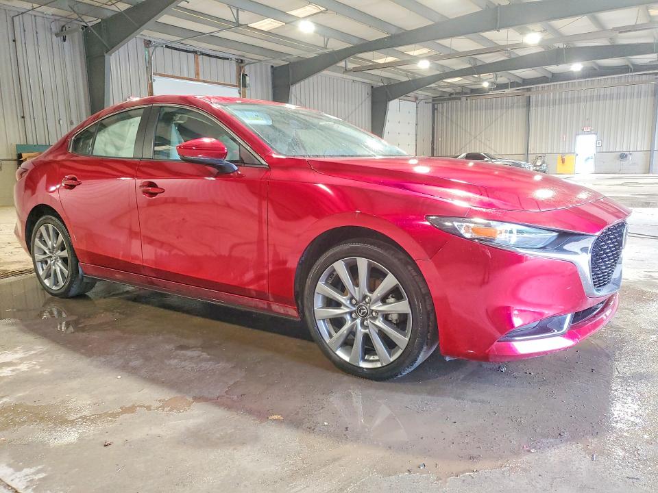 2025 Mazda 3 VIN JM1BPACM3S1759974 COPART salvage auction — MINOR DENT/SCRATCHES, IN - CERTIFICATE OF TITLE, sold $500 on 2026-07-28 (photo 4)