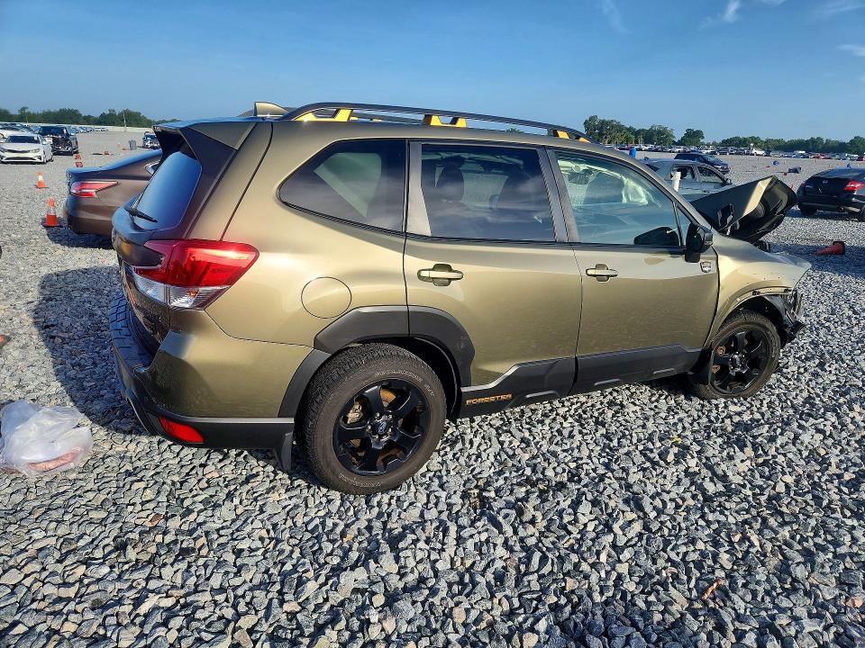 2022 Subaru Forester VIN JF2SKAMC0NH421546 COPART salvage auction — FRONT END, Fl - Cert Of Title Slvg Rebuildable, sold $1,950 on 2026-07-14 (photo 3)