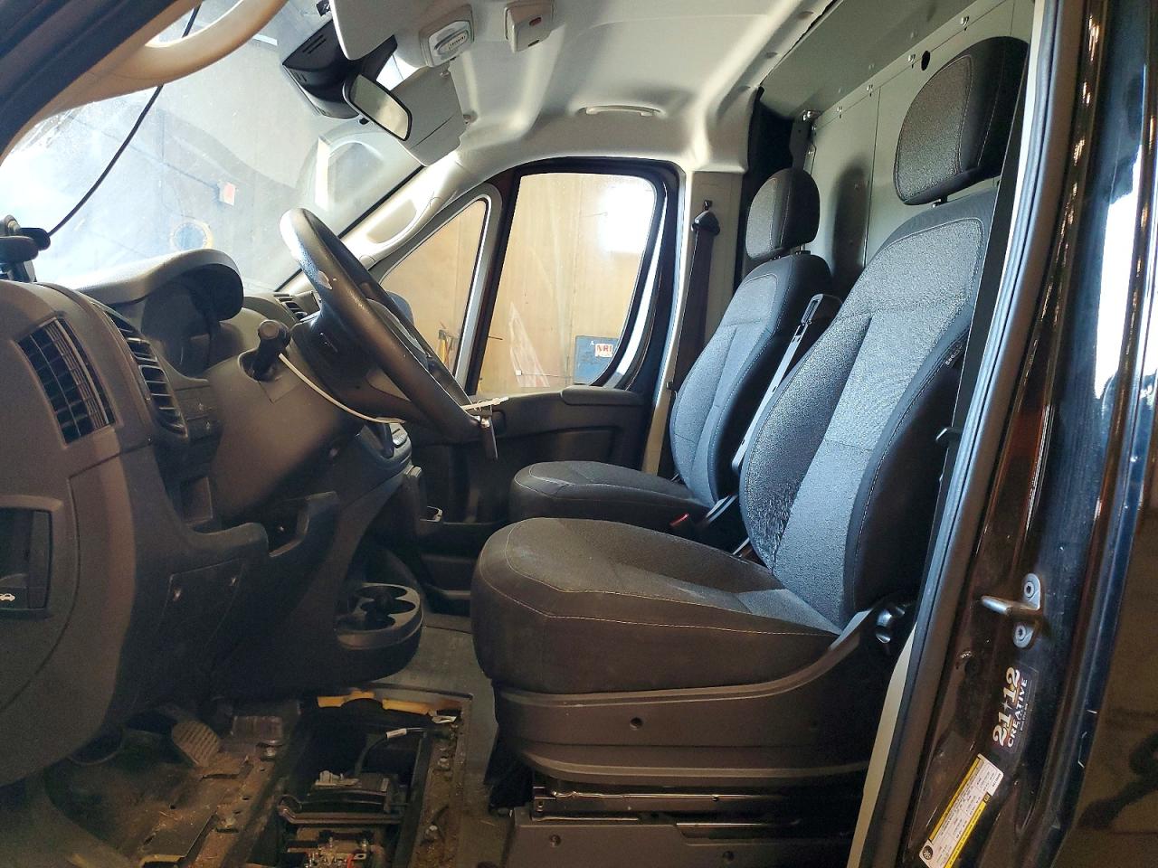 2022 Ram ProMaster 2500 VIN 3C6LRVDG2NE119469 COPART salvage auction — Rear End, MN - CERT OF TITLE-SALVAGE, sold $8,500 on 2026-07-08 (photo 7)