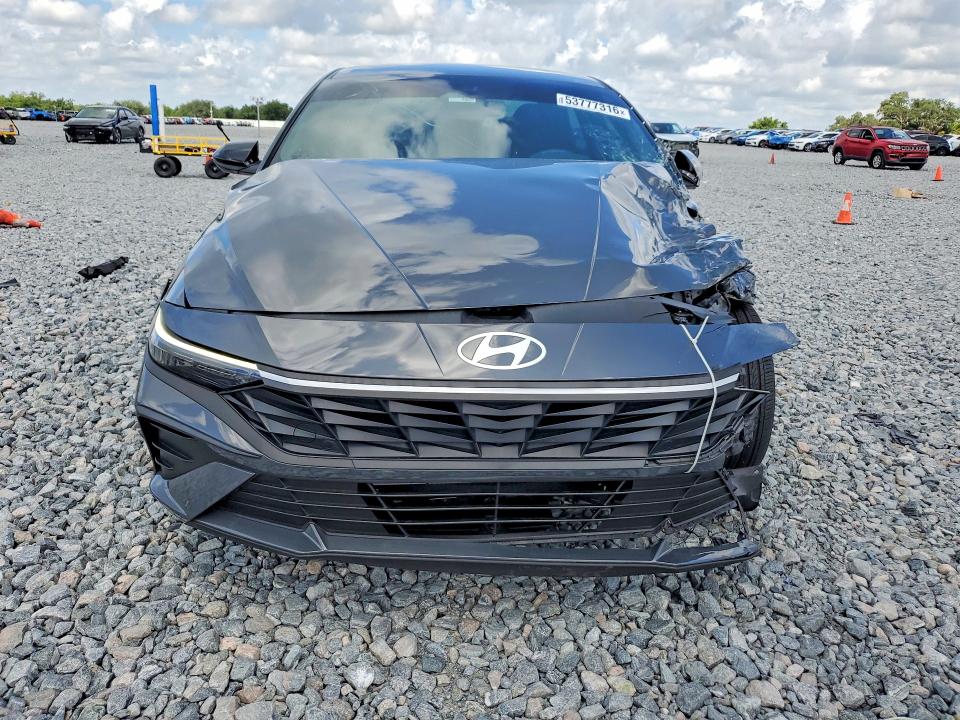 2025 Hyundai Elantra VIN KMHLM4DG3SU870249 COPART salvage auction — FRONT END, Fl - Certificate Of Destruction, sold $4,650 on 2026-07-17 (photo 5)