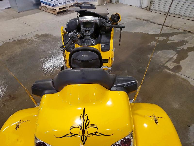 2010 Honda Gl1800 VIN 1HFSC47G7AA902253 COPART salvage auction — FRONT END, Mn - Cert Of Title-Salvage, sold $4,200 on 2026-07-09 (photo 6)