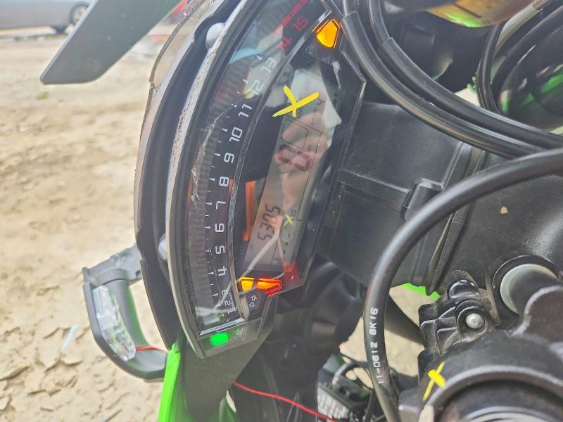 2019 Kawasaki Zx VIN JKBZXVE1XKA001354 COPART salvage auction — ROLLOVER, LA - CERT OF TITLE-SALVAGE, sold $275 on 2026-07-30 (photo 7)