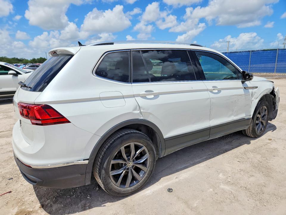 2023 Volkswagen Tiguan VIN 3VV3B7AX8PM131293 COPART salvage auction — REAR END, Fl - Certificate Of Destruction, sold $7,200 on 2026-07-29 (photo 3)