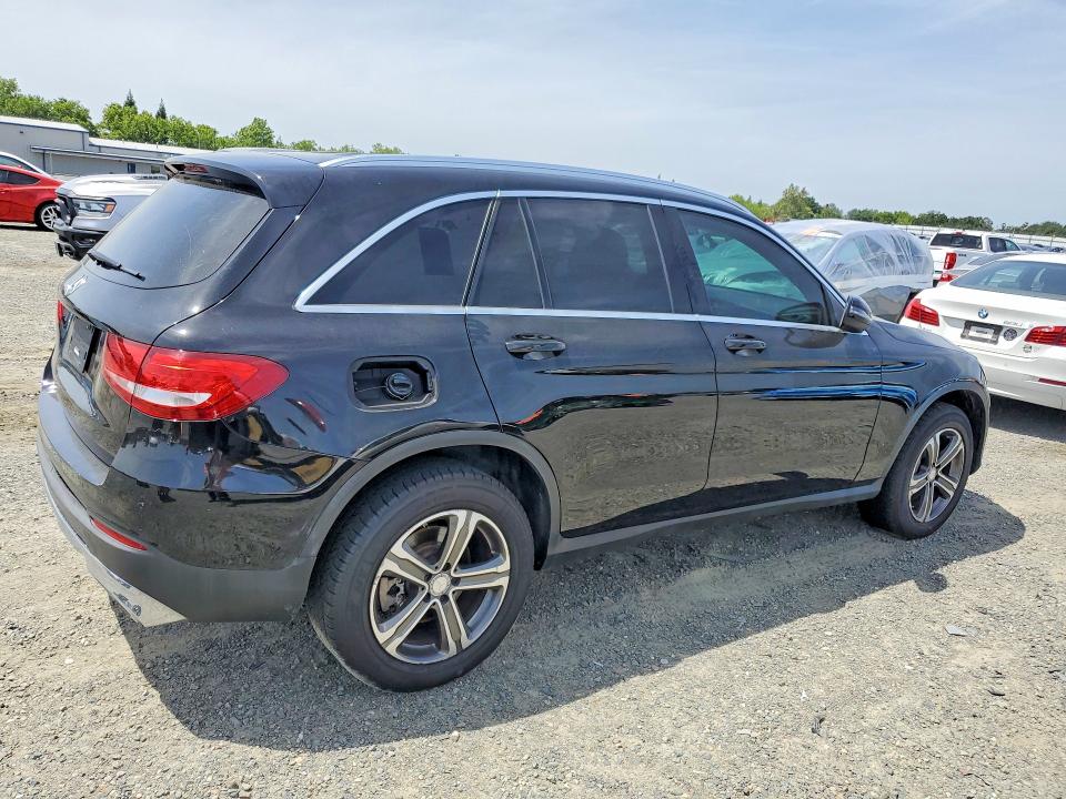 2016 Mercedes-benz Glc class VIN WDC0G4JB9GF114390 COPART salvage auction — MINOR DENT/SCRATCHES, FL - DIS/DLR/EXP ONLY CLEAN TITLE, sold $5,700 on 2026-07-30 (photo 3)
