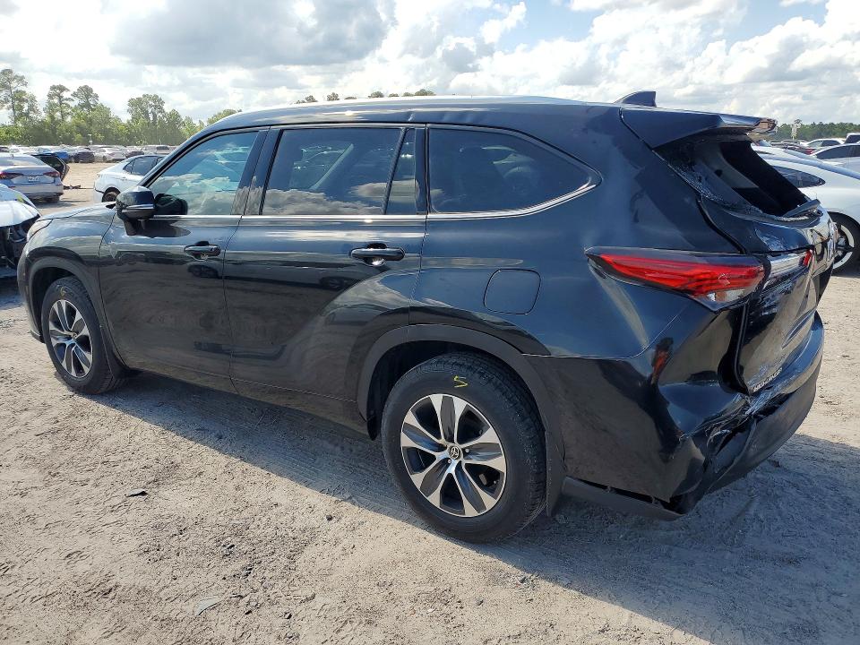 2021 Toyota VIN 5TDGZRAHXMS520089 COPART salvage auction — REAR END, Tx - Salvage Vehicle Title, sold $16,500 on 2026-07-24 (photo 2)