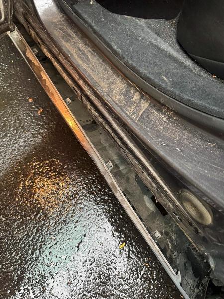 2020 Chrysler 300 VIN 2C3CCABG5LH158682 COPART salvage auction — NORMAL WEAR, Mo - Certificate Of Title (P), sold $1,650 on 2026-07-14 (photo 7)