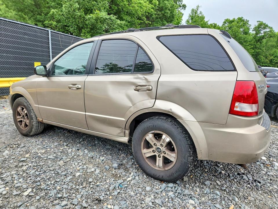 2004 Kia Sorento VIN KNDJC733045261132 COPART salvage auction — SIDE, Md - Cert Of Salvage > 75% Damage, sold $300 on 2026-07-07 (photo 2)