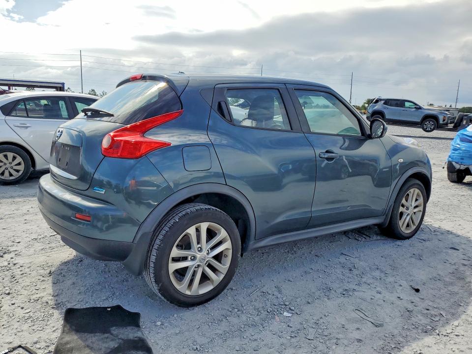 2014 Nissan Juke VIN JN8AF5MR3ET450566 COPART salvage auction — MINOR DENT/SCRATCHES, Mt - Certificate Of Title, sold $750 on 2026-07-17 (photo 3)