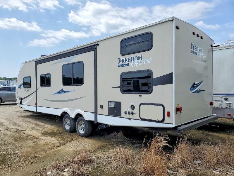 2019 Forrest river VIN 5ZT2FEUB2KW008812 COPART salvage auction — HAIL, AR - CERTIFICATE OF TITLE, sold $6,800 on 2026-07-14 (photo 3)