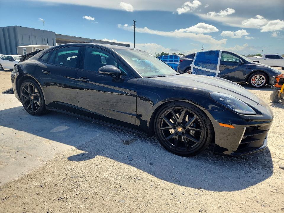 2026 Porsche VIN WP0AA2YA1TL004829 COPART salvage auction — REAR END, Fl - Cert Of Title Slvg Rebuildable, sold $52,000 on 2026-08-06 (photo 4)